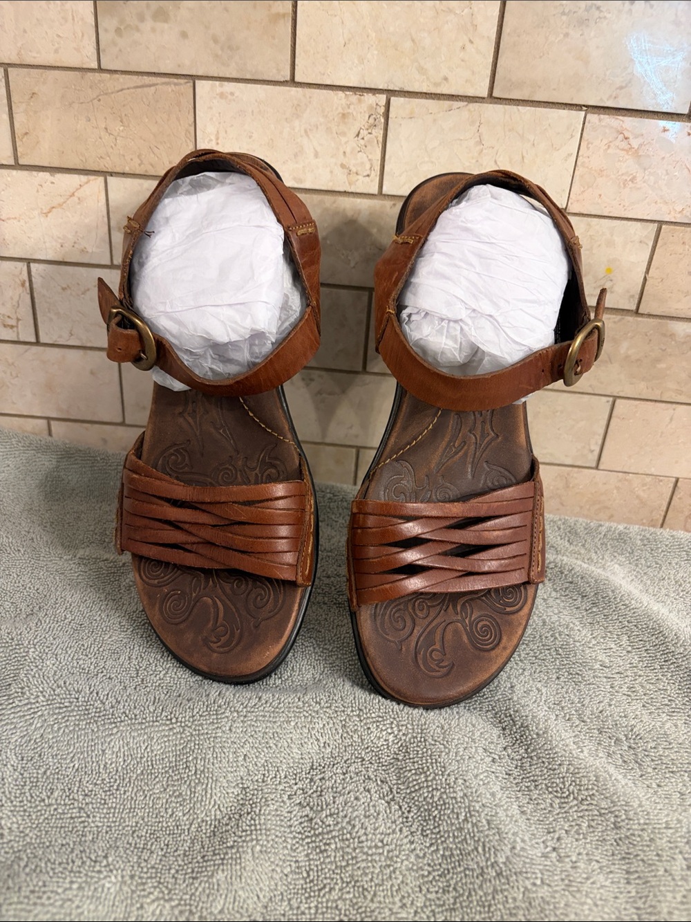 Born Brown Leather Strappy Ankle-Wrap Sandals Size 8